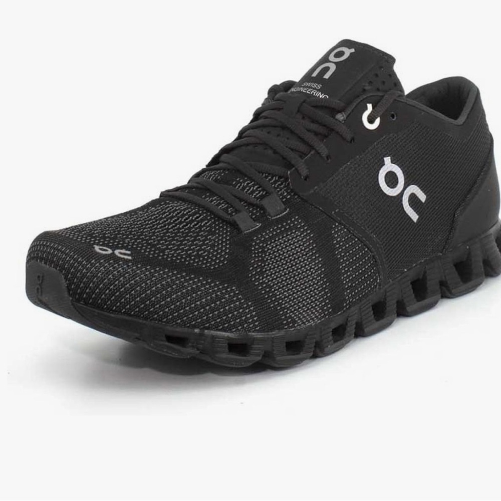 Women  On Cloud X Running Shoe USED no insoles size 10